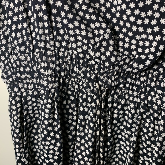 Tank Floral Romper - Navy & White | Size Small - Picture 8 of 10